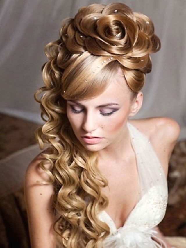 Fantastic-Hairstyle-with-Rose- feature | arujogi.club